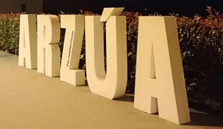 شقة L&L Livin & Live Arzúa المظهر الخارجي الصورة